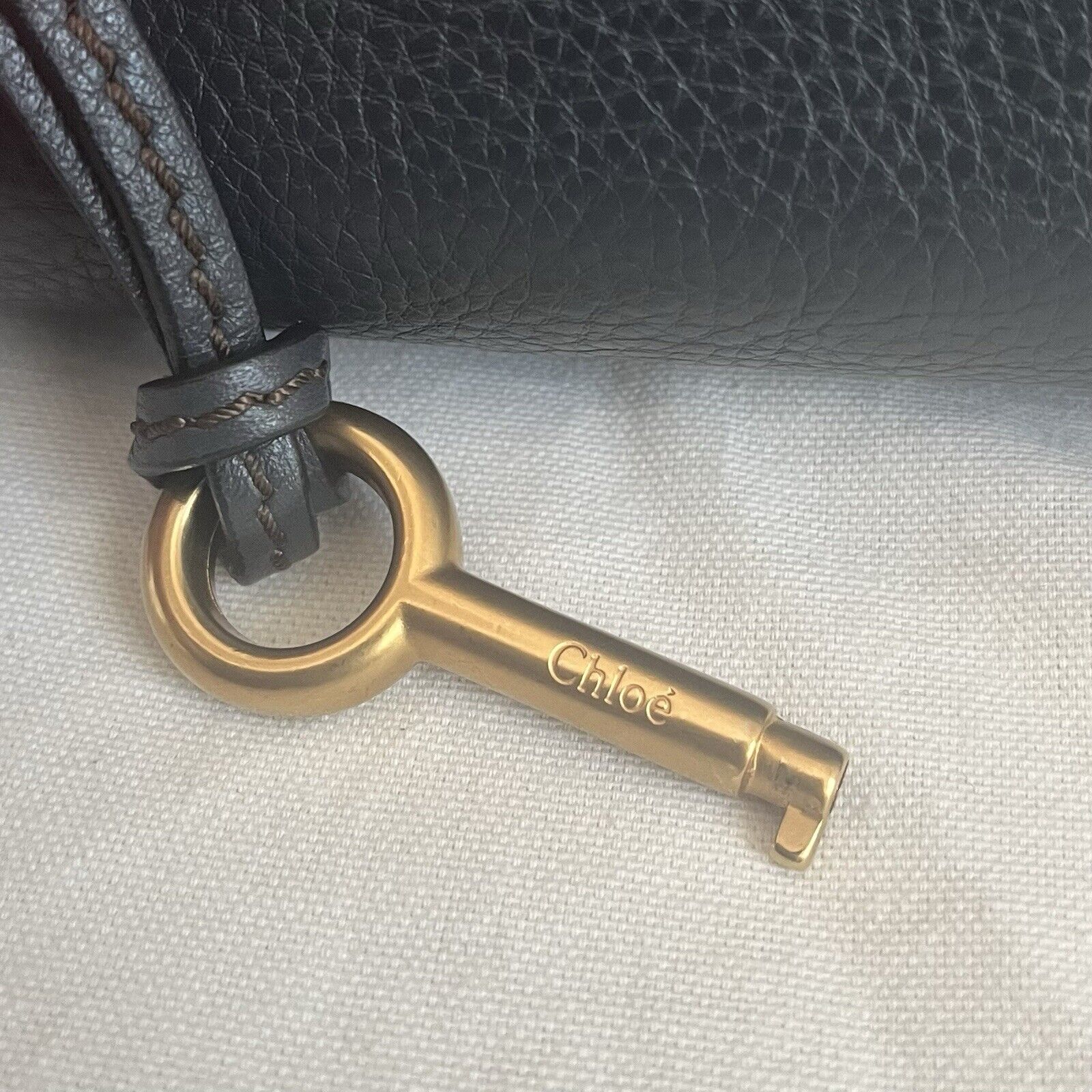 Chloe paddington leather hand bag dark gray leather medium padlock key card f s