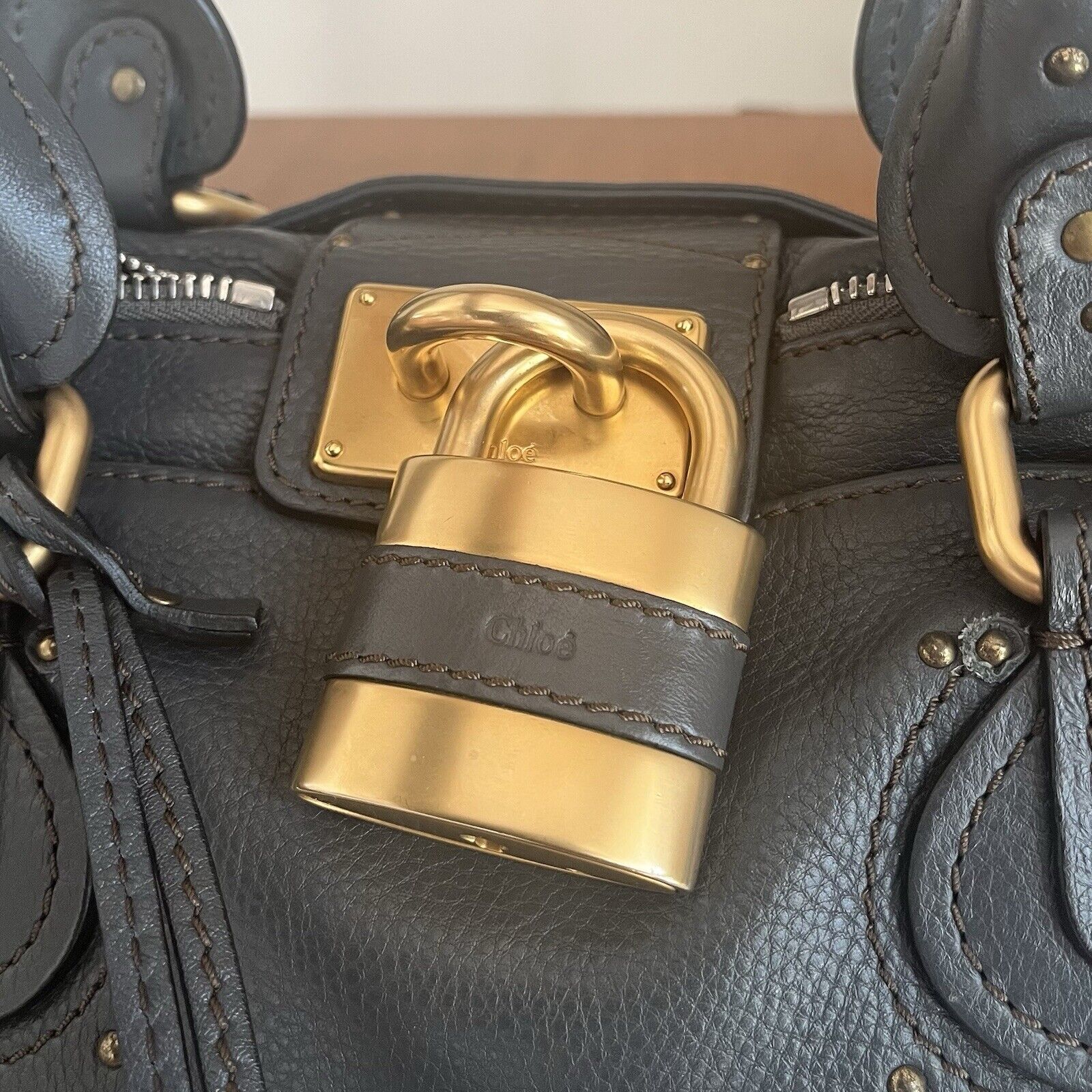 Chloe paddington leather hand bag dark gray leather medium padlock key card f s